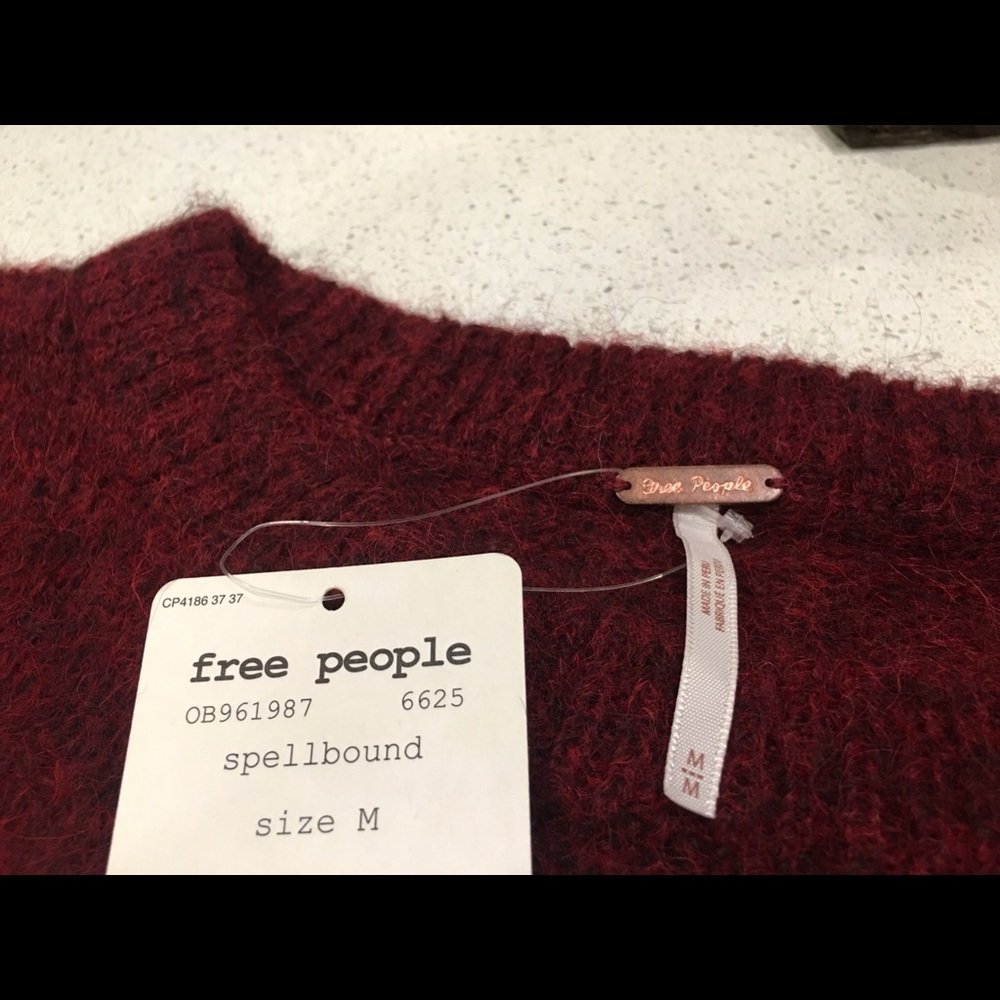 NEW WITH TAGS FREE-PEOPLE SWEATER